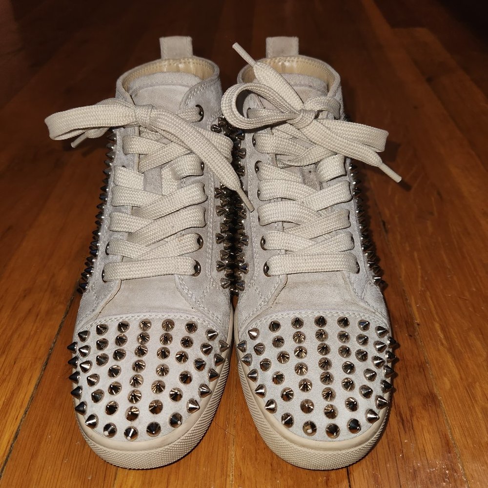 Christian Louboutin Louis Spiked Suede Sneaker, Colombe